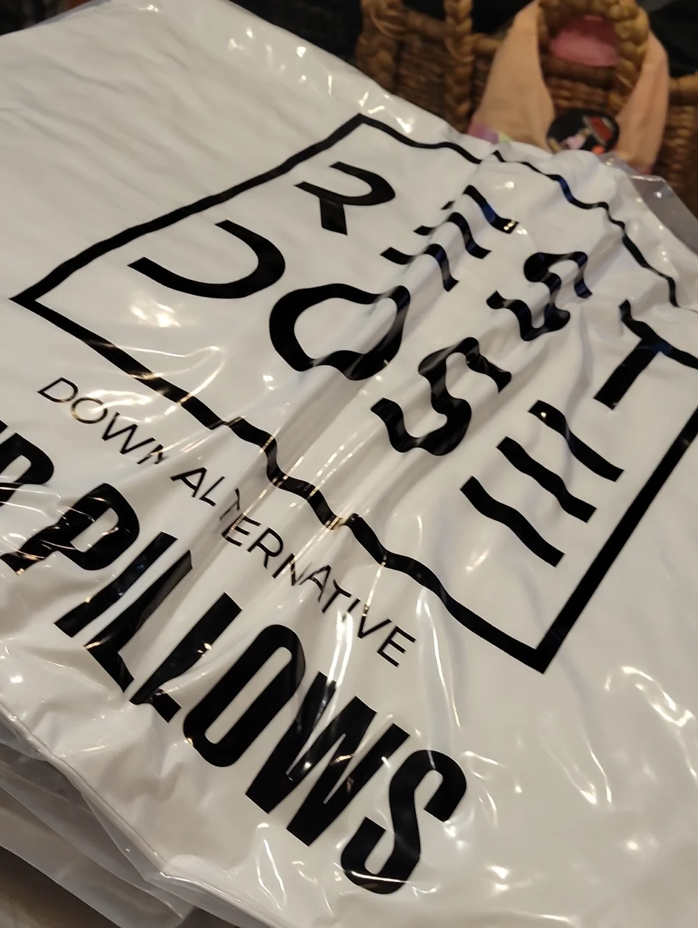 Down Alternative Pillows/set Of 2/low Loft For Side/Stomach/back Sleeper/ NWT